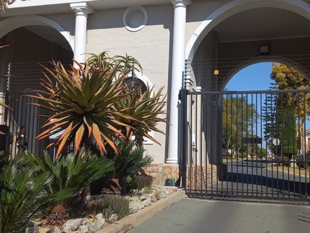 3 Bedroom House For Sale in Kyalami, Midrand