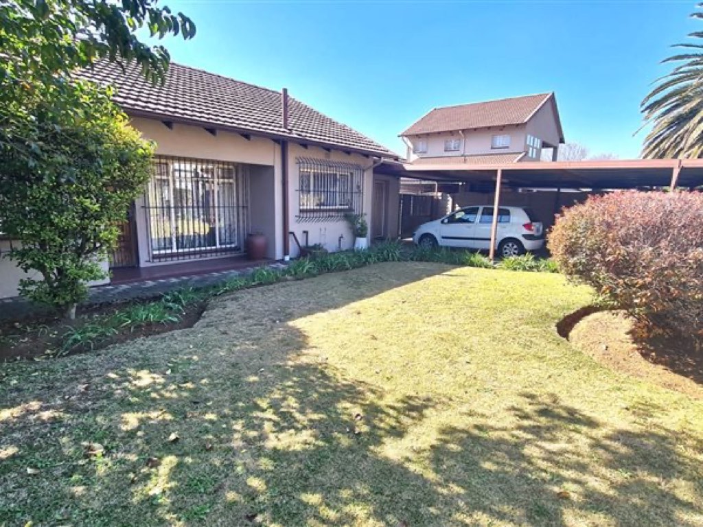 3 Bedroom House For Sale in Bonaero Park, Kempton Park
