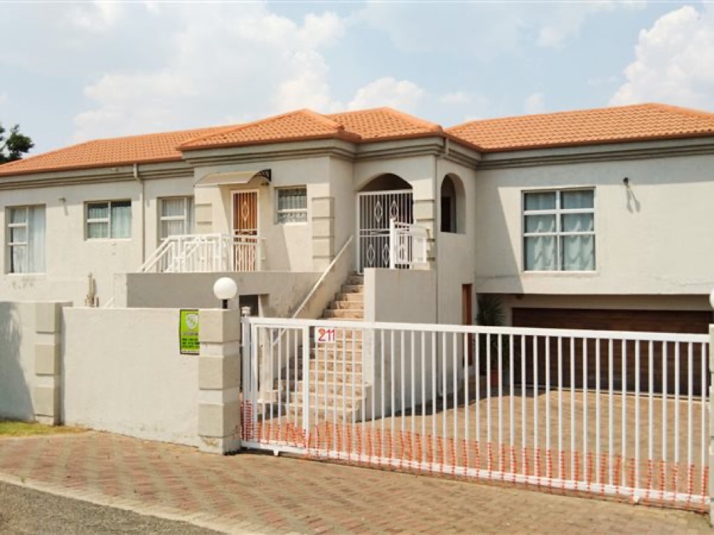 3 Bedroom House For Sale in Vaal Marina, Vaal Marina
