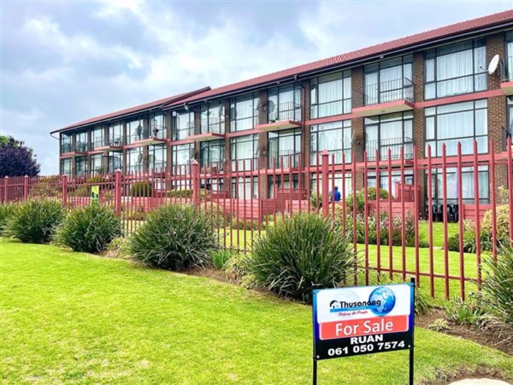 1 Bedroom Apartment / Flat For Sale in Croydon, Kempton Park