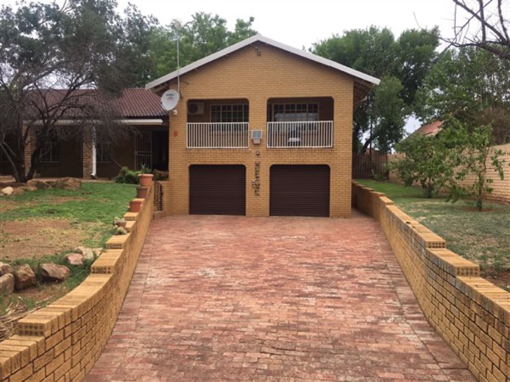 4 Bedroom House For Sale in Parys, Parys