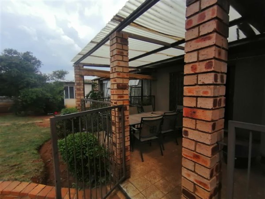3 Bedroom House For Sale in Alberton, Alberton
