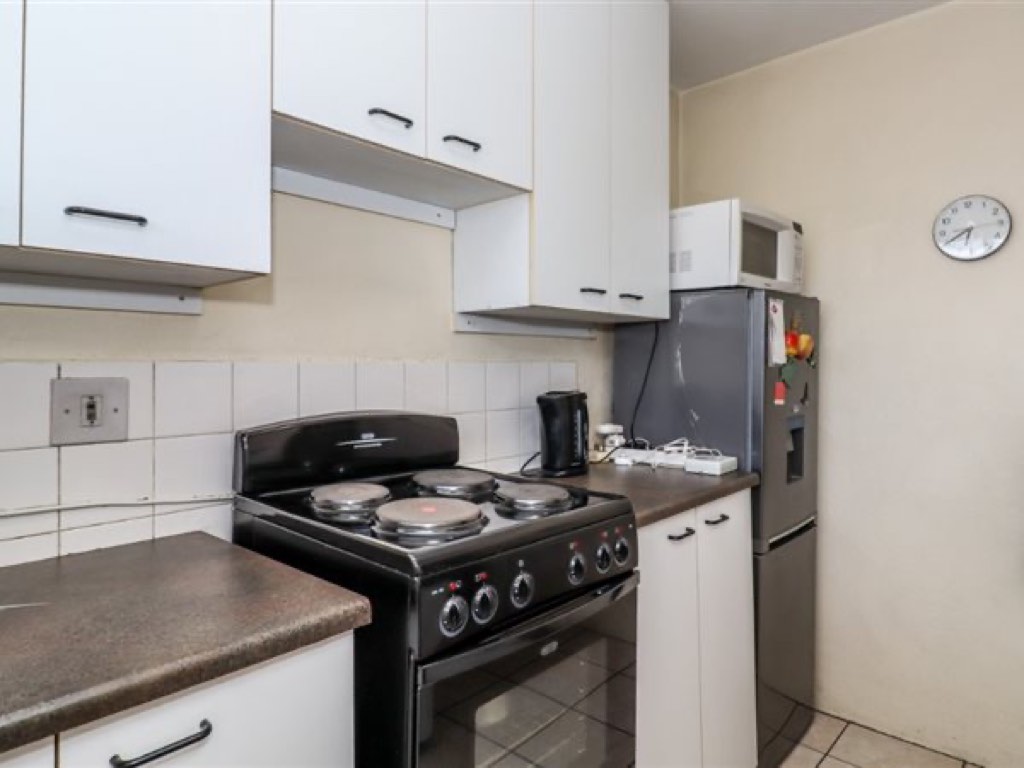 2 Bedroom Apartment / Flat For Sale in Kempton Park Ext 05, Kempton Park