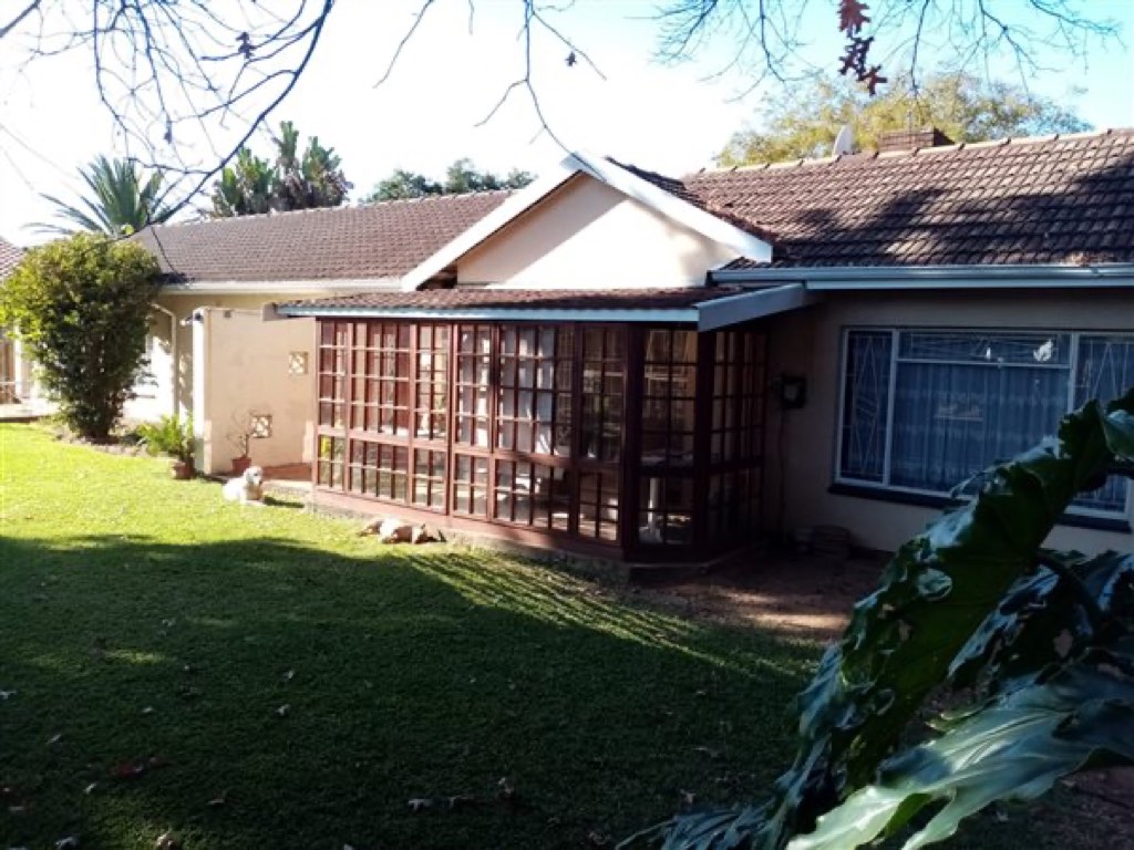 4 Bedroom House For Sale in Birchleigh, Kempton Park