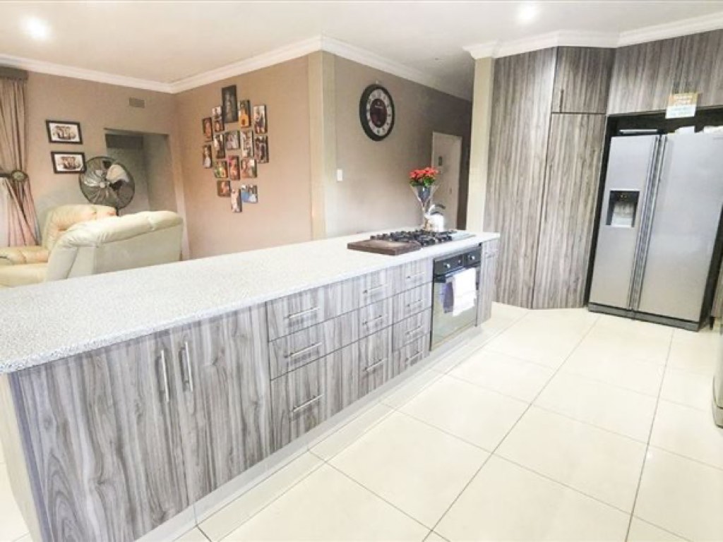 4 Bedroom House For Sale in Elspark, Germiston