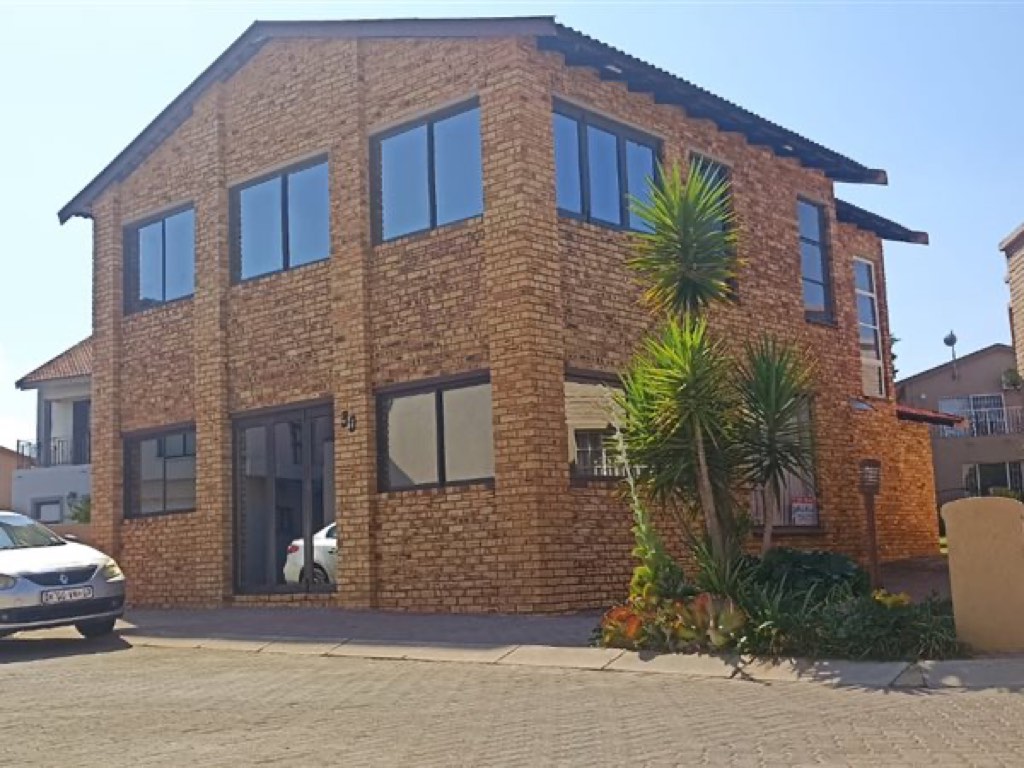 3 Bedroom Cluster House For Sale in Vaal Marina, Vaal Marina