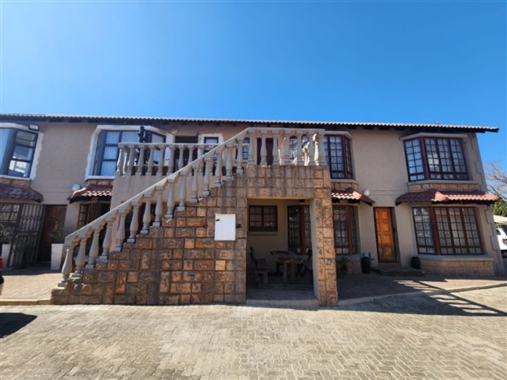 2 Bedroom Townhouse For Sale in Eveleigh, Boksburg