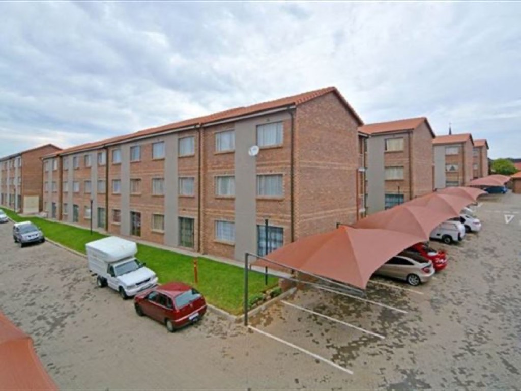 2 Bedroom Apartment / Flat For Sale in Edenvale, Edenvale