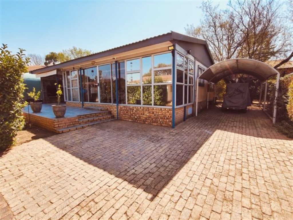 3 Bedroom House For Sale in Vaal Marina, Vaal Marina