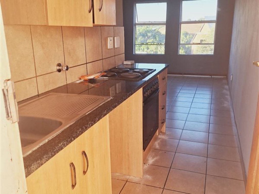 2 Bedroom Apartment / Flat For Sale in Kempton Park Central, Kempton Park