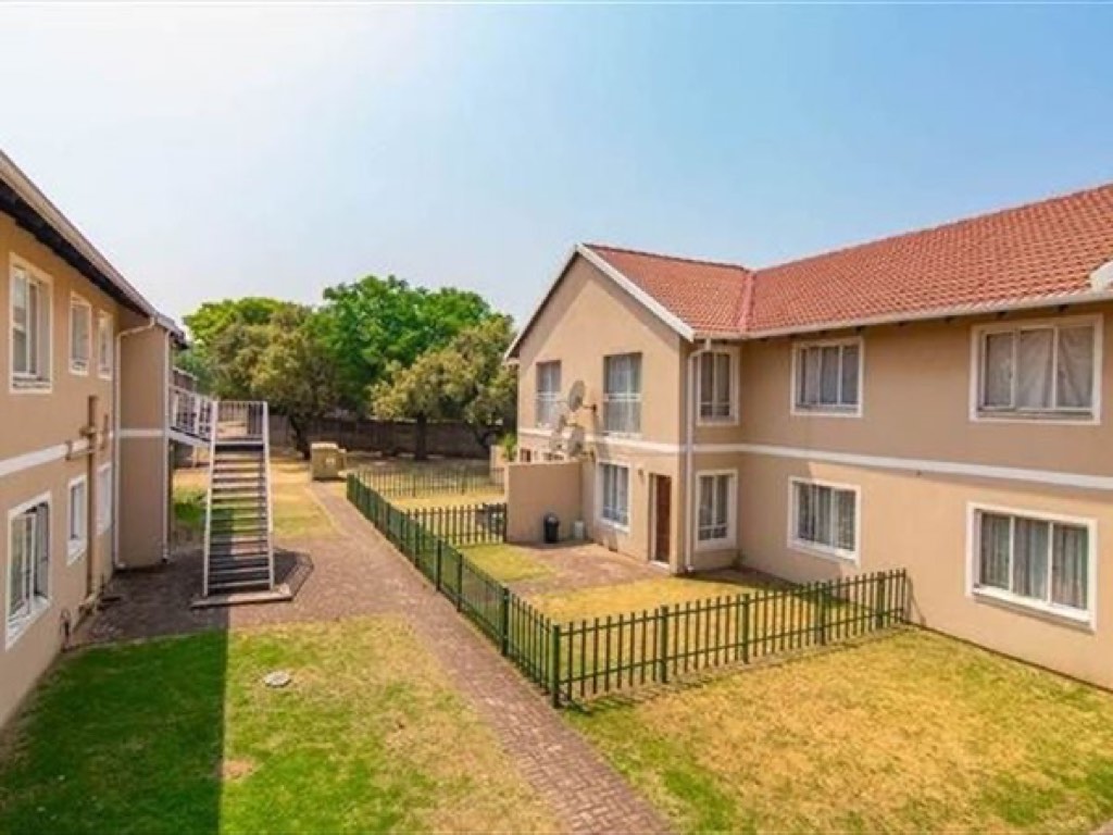 2 Bedroom Apartment / Flat For Sale in Parkdene, George