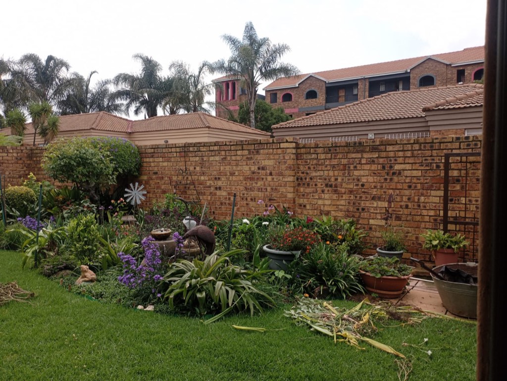 3 Bedroom Cluster House For Sale in Ravenswood, Boksburg