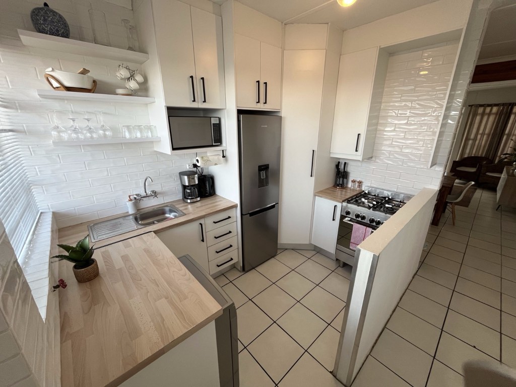 2 Bedroom Apartment / Flat For Sale in Birchleigh, Kempton Park