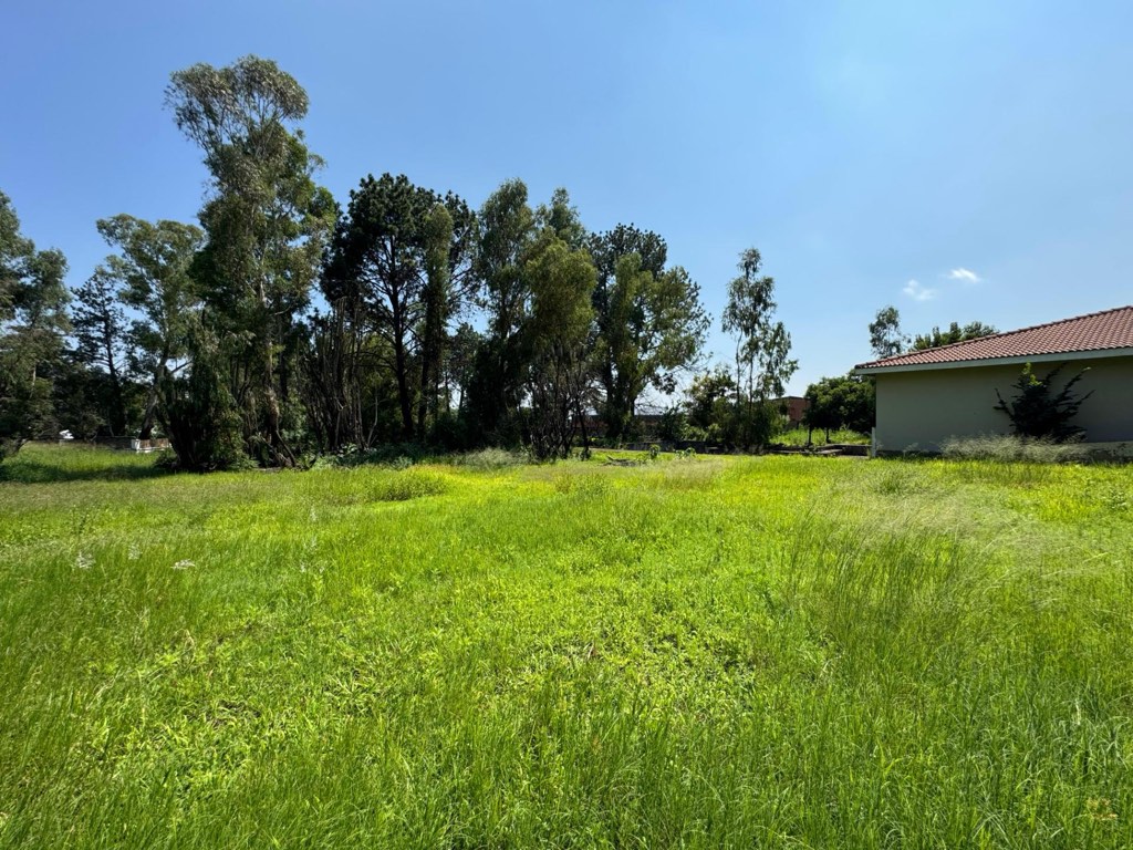 10 Bedroom Smallholding For Sale in Glen Marais, Kempton Park