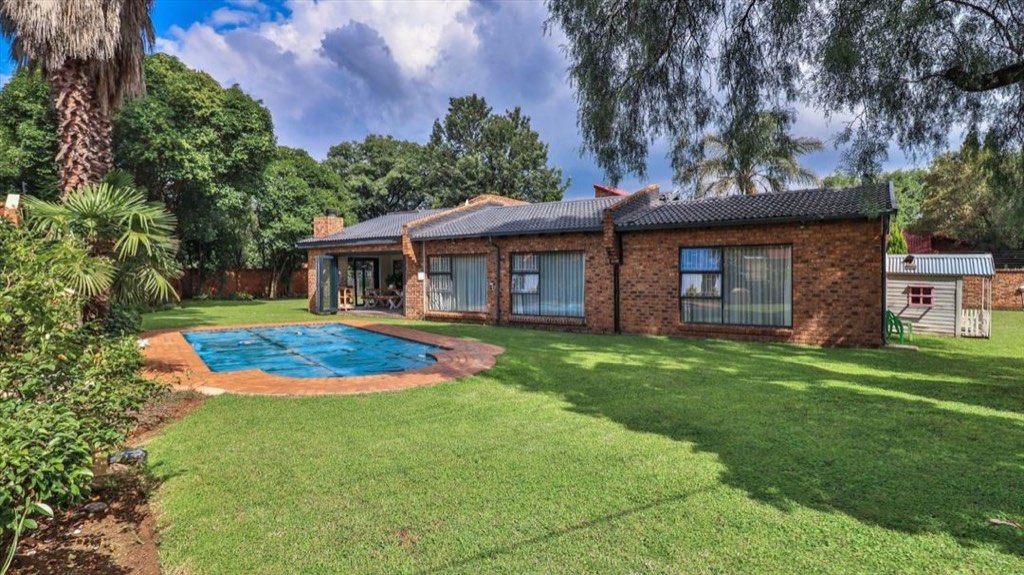 3 Bedroom House For Sale in Sunward Park, Boksburg