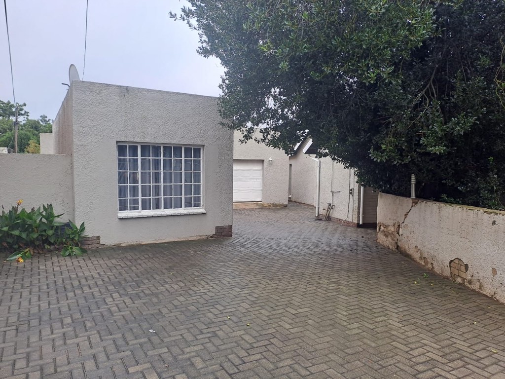 3 Bedroom House For Sale in Edleen, Kempton Park