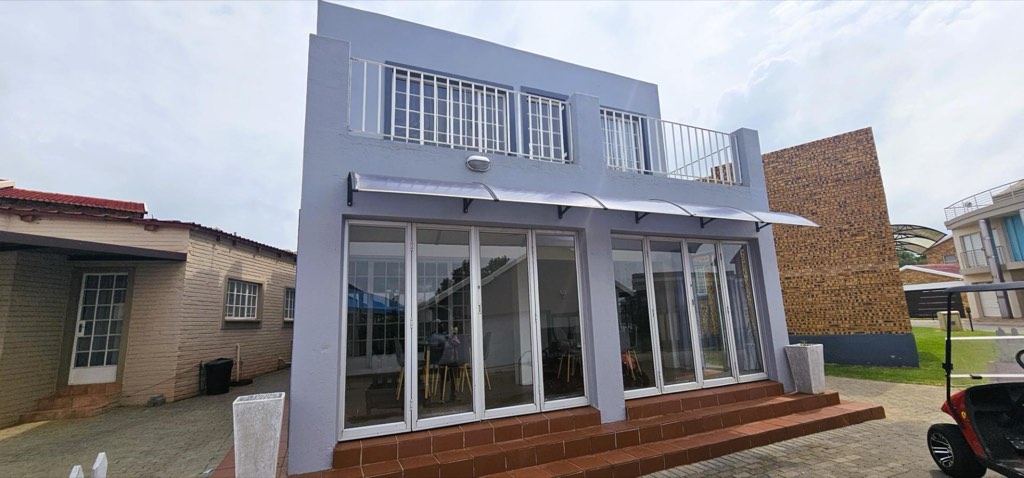 4 Bedroom Cluster House For Sale in Vaal Marina, Vaal Marina