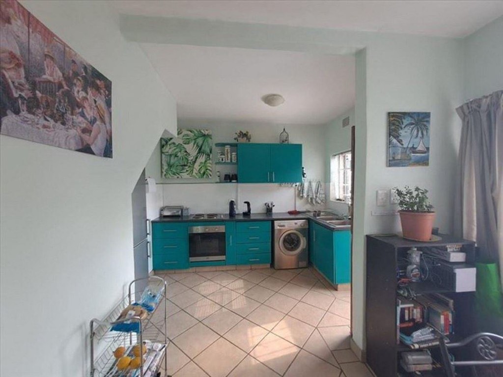 2 Bedroom Duplex For Sale in Rhodesfield, Kempton Park
