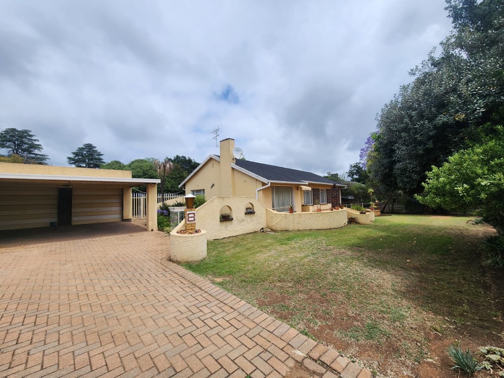 3 Bedroom House For Sale in Allen Grove, Kempton Park