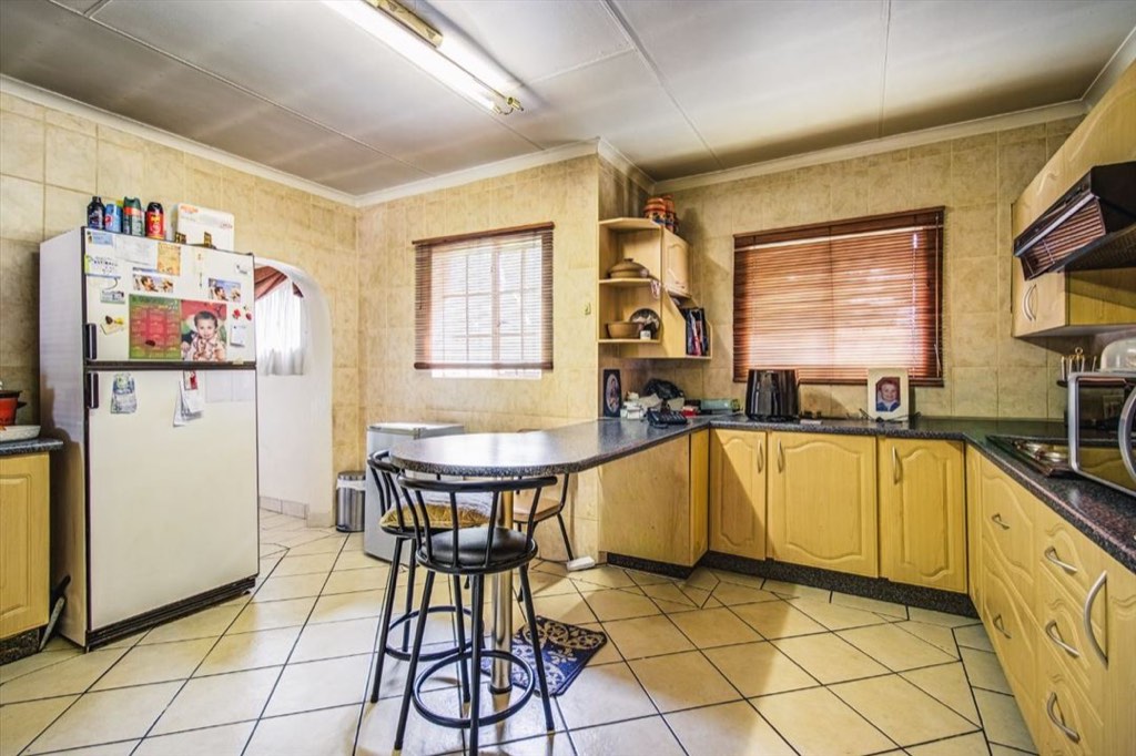 3 Bedroom House For Sale in Van Riebeeck Park, Kempton Park