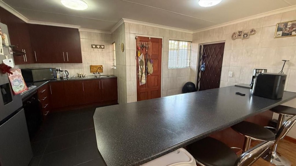 3 Bedroom House For Sale in Van Dyk Park, Boksburg
