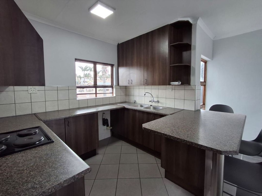 2 Bedroom Townhouse For Sale in Glen Marais, Kempton Park