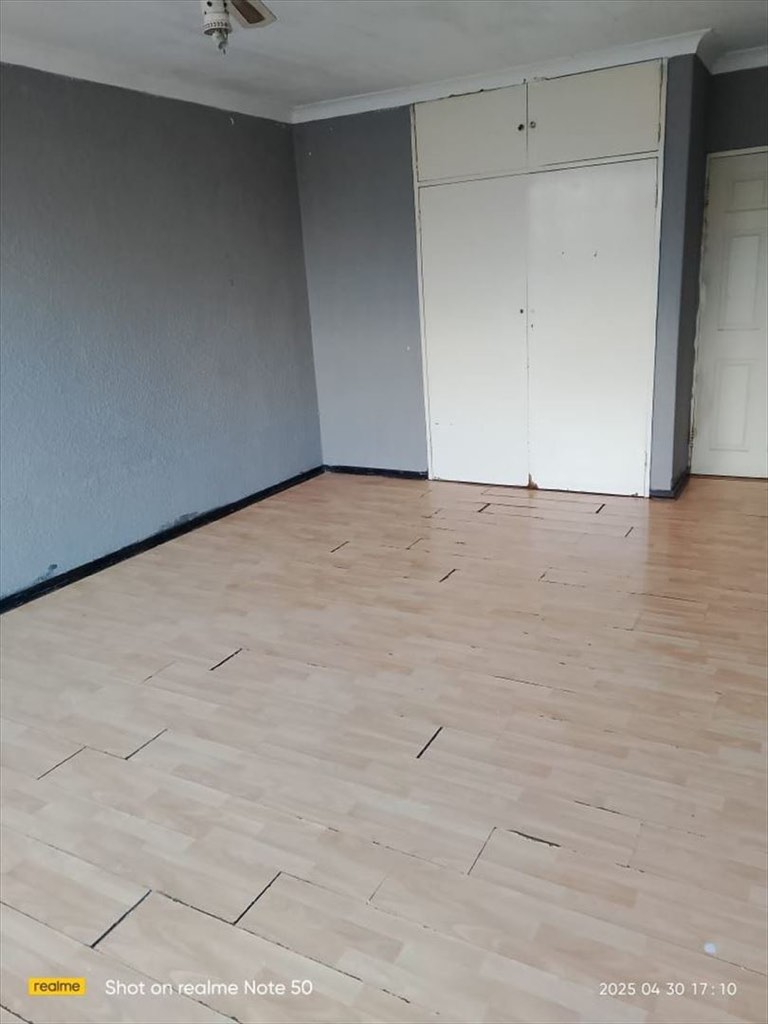 3 Bedroom Apartment / Flat For Sale in Kempton Park, Kempton Park