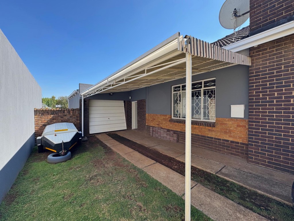 3 Bedroom House For Sale in Kempton Park, Kempton Park