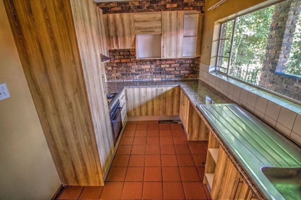 2 Bedroom Apartment / Flat For Sale in Kempton Park, Kempton Park