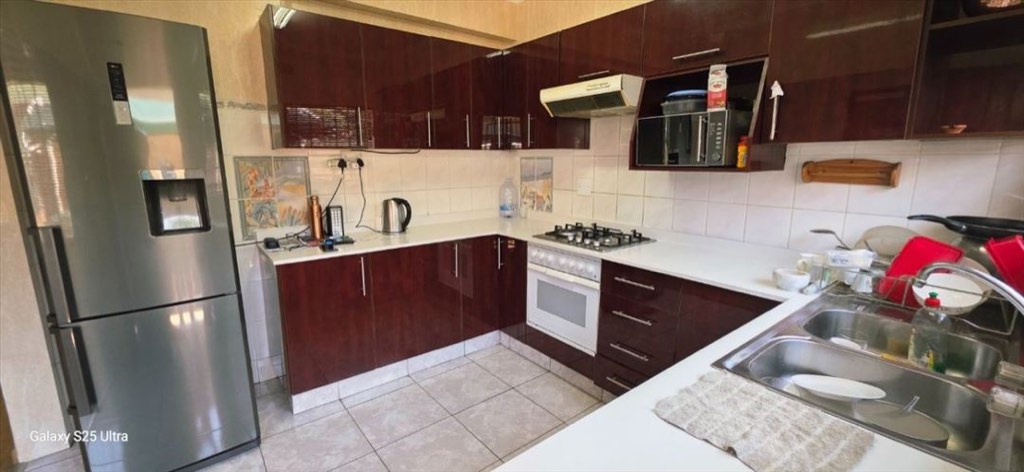 3 Bedroom Townhouse For Sale in Benoni, Benoni