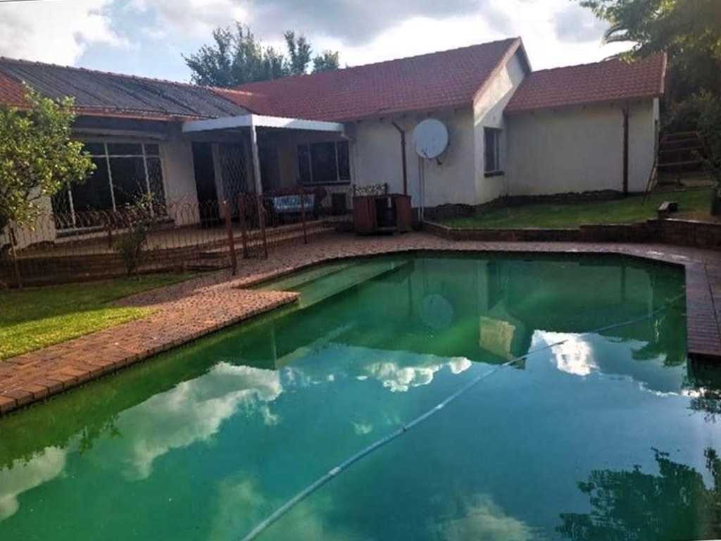 3 Bedroom House For Sale in Van Riebeeck Park, Kempton Park