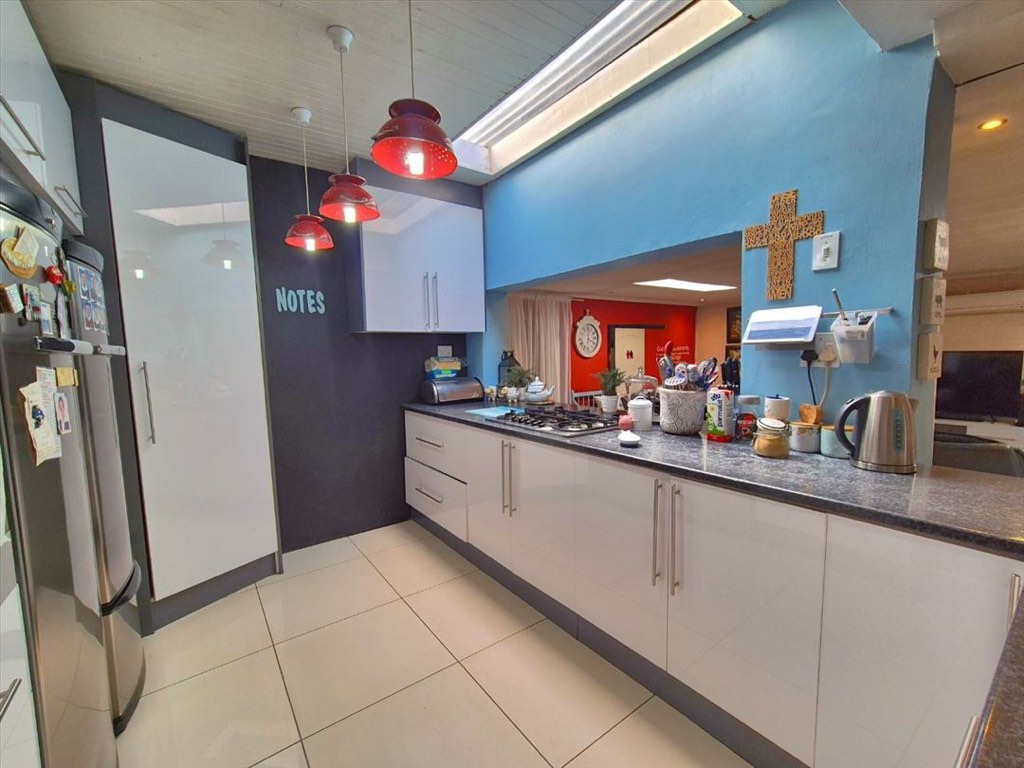 4 Bedroom House For Sale in Dalview, Brakpan