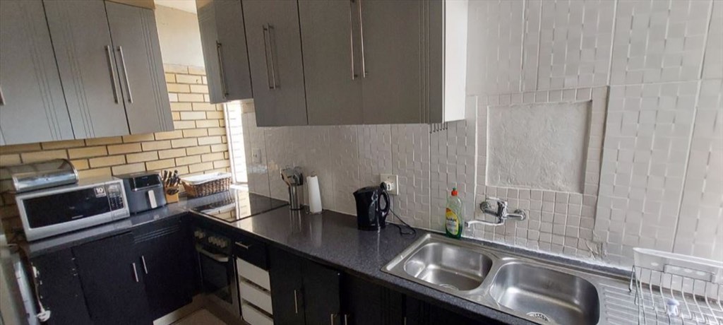1 Bedroom Apartment / Flat For Sale in Kempton Park, Kempton Park
