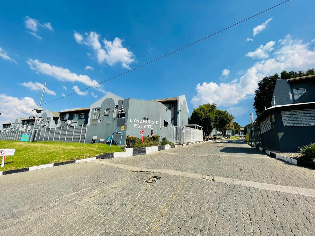 1 Bedroom Apartment / Flat For Sale in Bramley View, Johannesburg