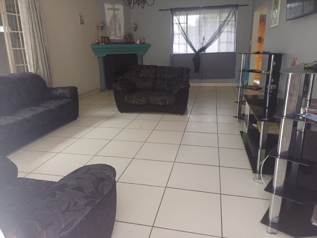 3 Bedroom House For Sale in Brenthurst, Brakpan