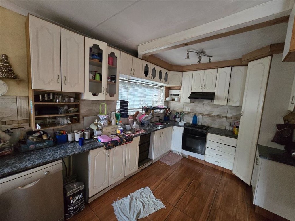 4 Bedroom House For Sale in Kempton Park West, Kempton Park