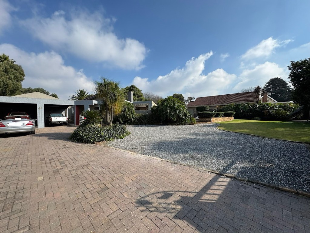 3 Bedroom House For Sale in Van Riebeeck Park, Kempton Park